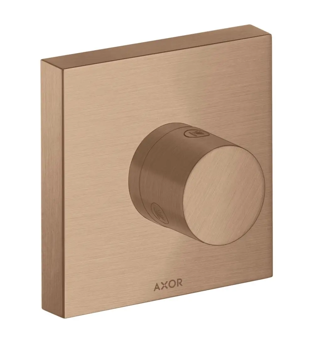 Wandmontiertes Ab- und Umstellventil in gebürstetem Rotgold-Finish von AXOR mit runder Steuerung. Quadratische Montageplatte mit schlichter Oberfläche.